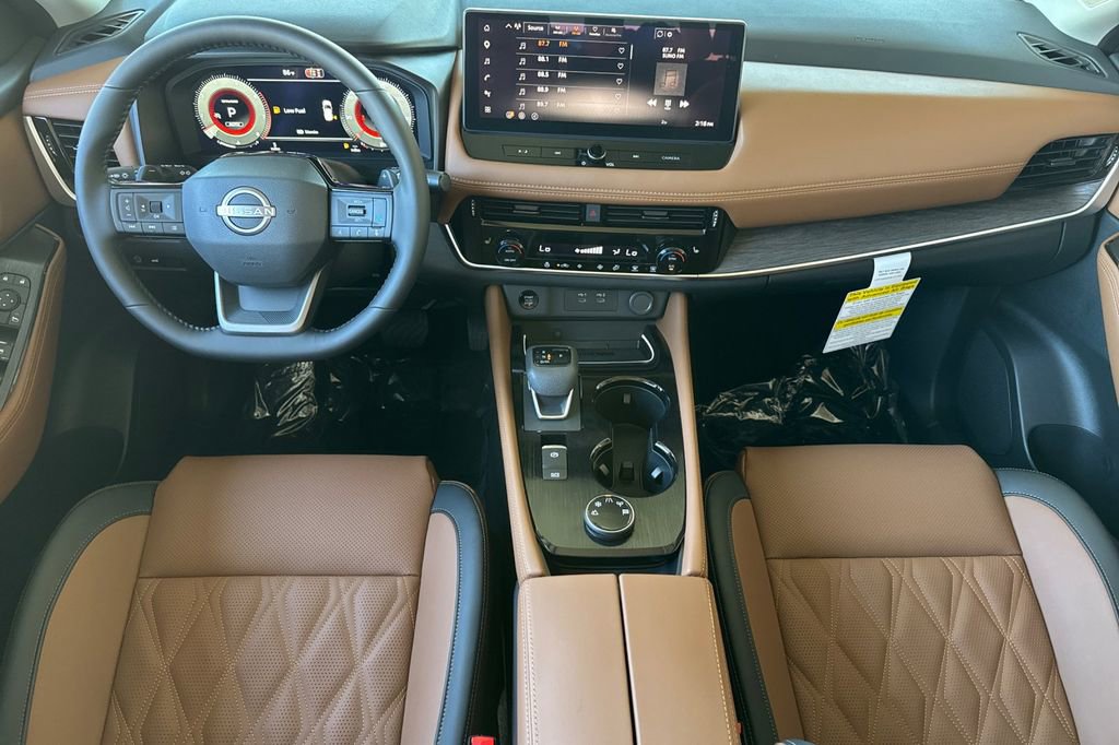New 2026 Nissan Rogue Platinum image 10