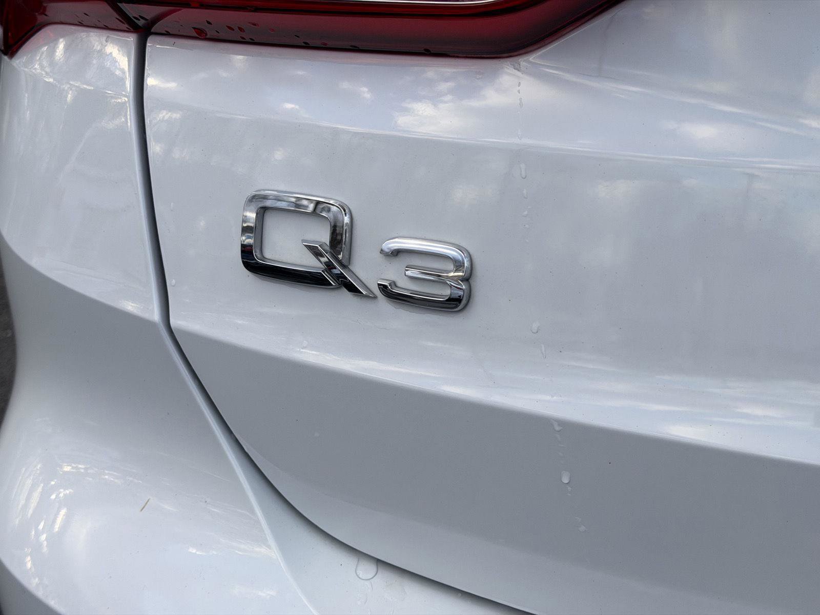 Used 2022 Audi Q3 2.0T Premium Plus w/ Premium Plus Package image 24