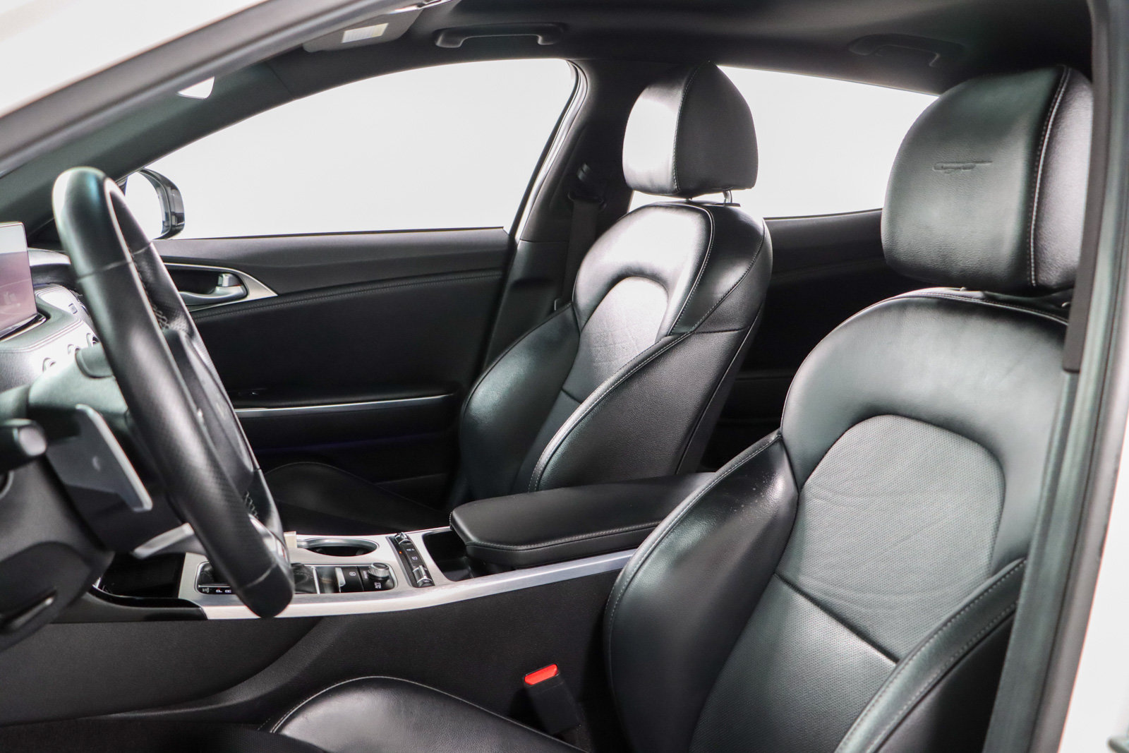 Used 2022 Kia Stinger GT1 RWD image 23