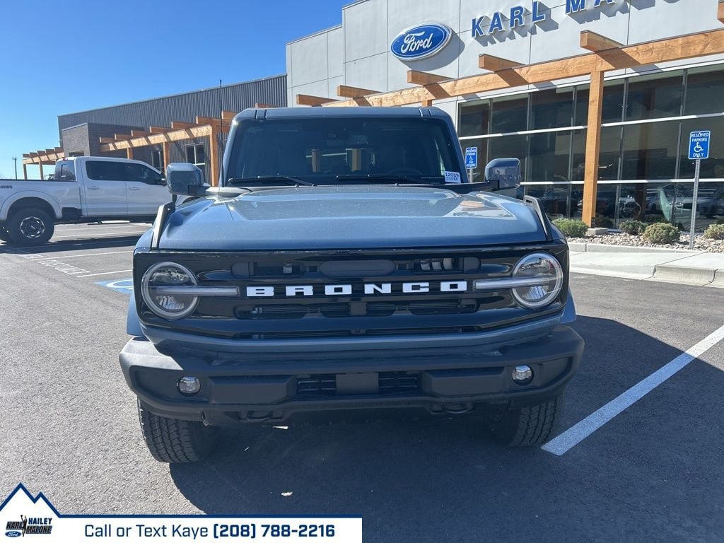 New 2025 Ford Bronco Outer Banks AWD/4WD image 2