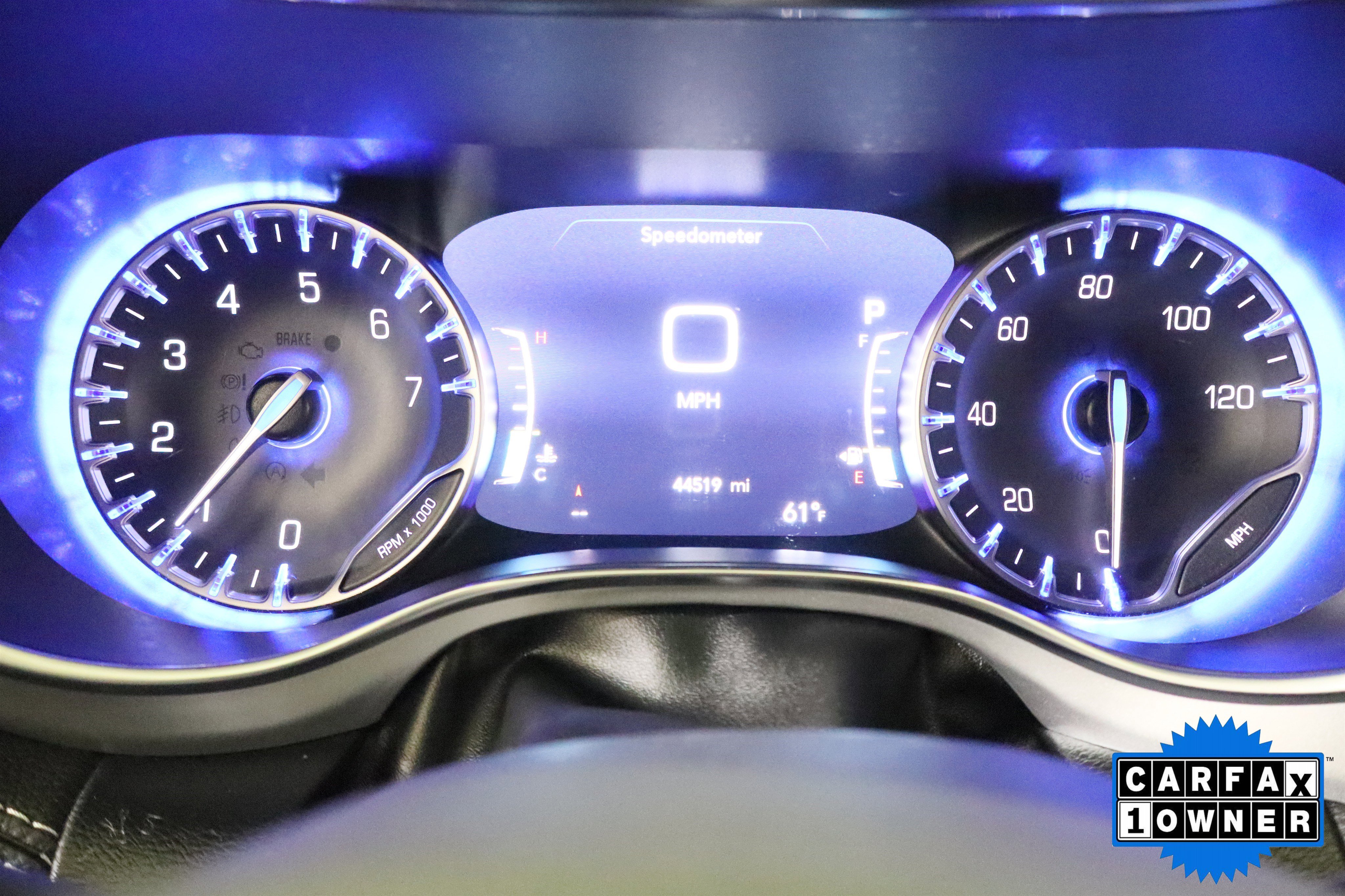 Used 2025 Chrysler Pacifica Limited image 19