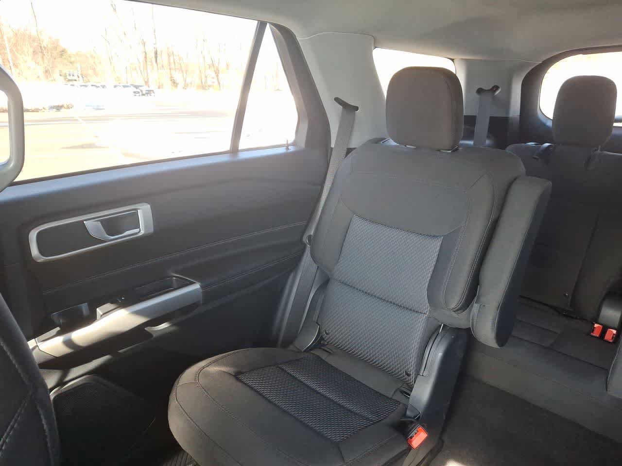 Certified 2023 Ford Explorer XLT image 12