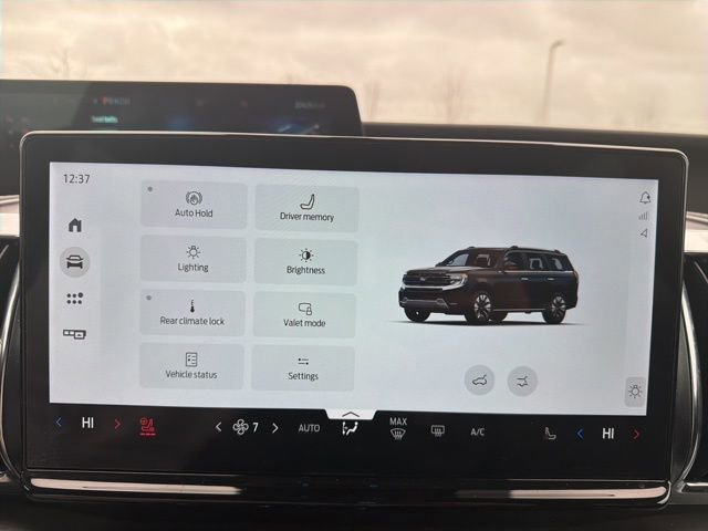 Used 2025 Ford Expedition Max Platinum w/ Driver's Package image 42