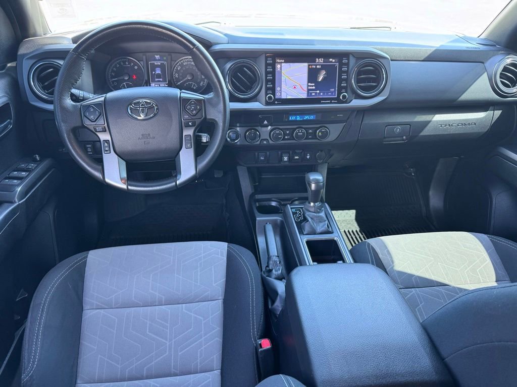 Used 2022 Toyota Tacoma TRD Off-Road AWD/4WD image 22
