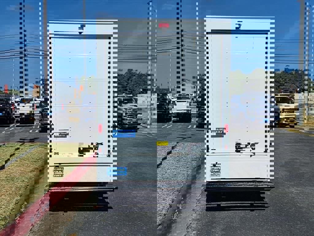 New 2025 Chevrolet Express 3500 w/ Power Convenience Package image 5