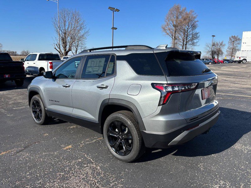 New 2026 Chevrolet Equinox LT w/ Midnight Edition video 3