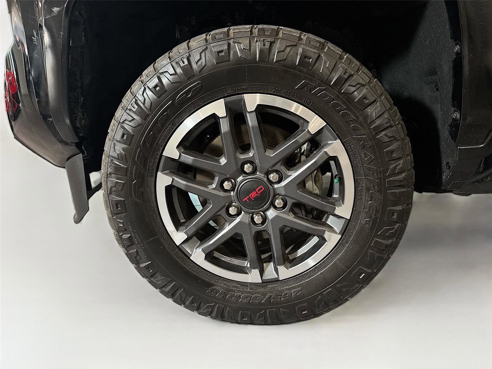 Used 2024 Toyota Tacoma TRD Sport image 28