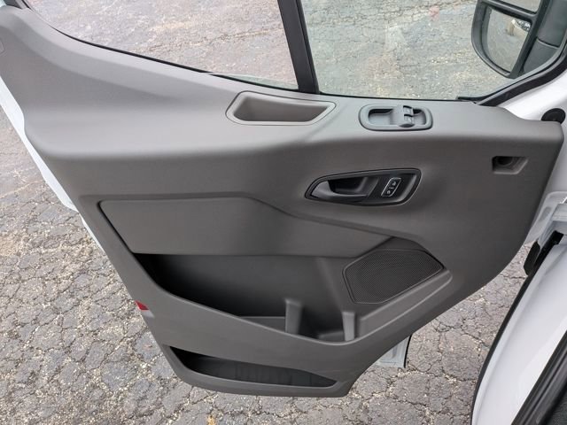 New 2026 Ford Transit 250 148 Medium Roof w/ Load Area Protection Package image 13