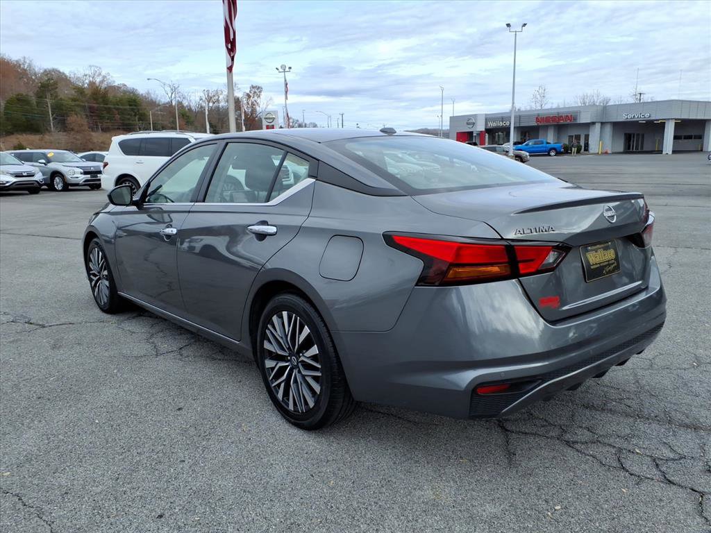 Certified 2023 Nissan Altima 2.5 SV image 3