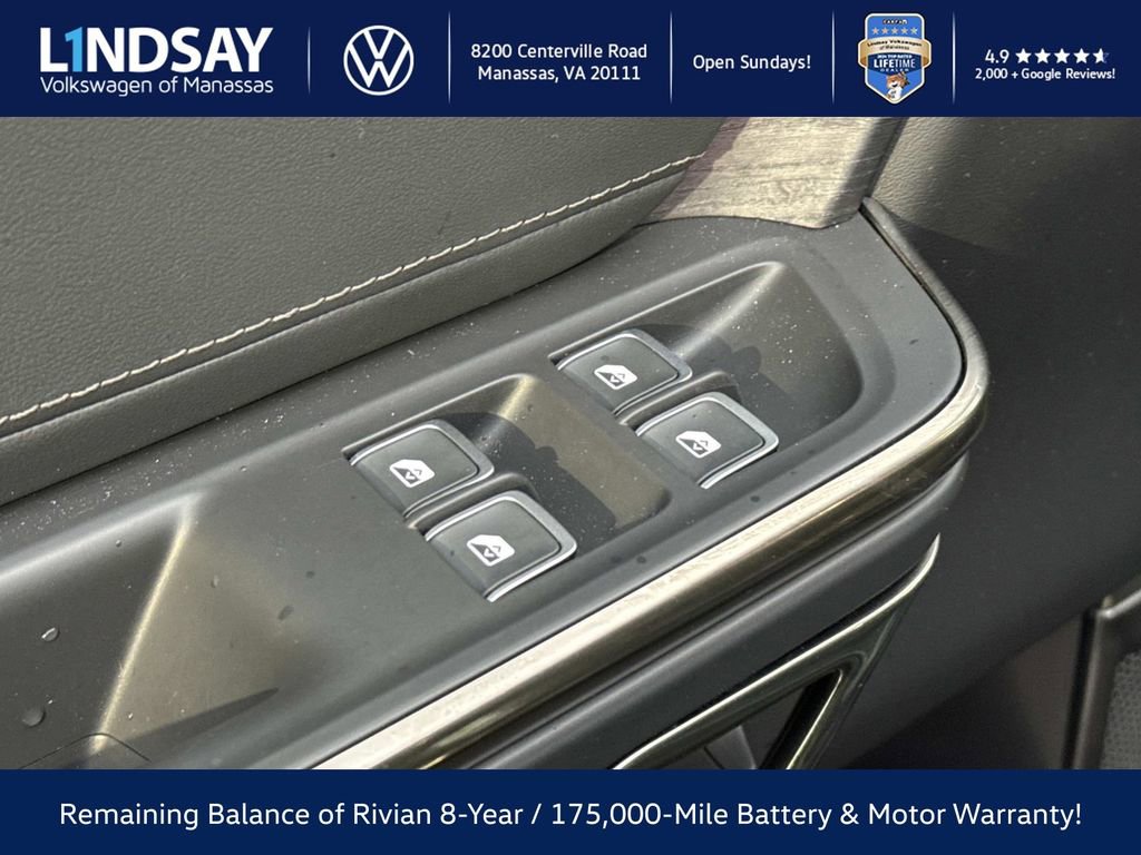 Used 2022 Rivian R1T Launch Edition image 17