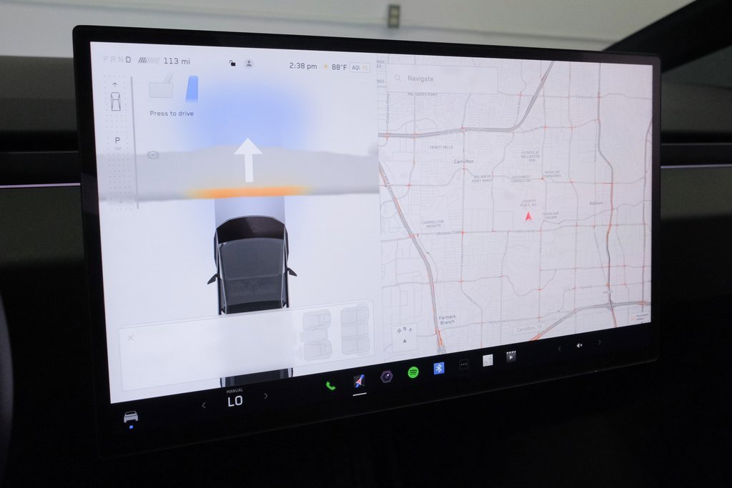 Used 2025 Tesla Cybertruck AWD Crew Cab image 29
