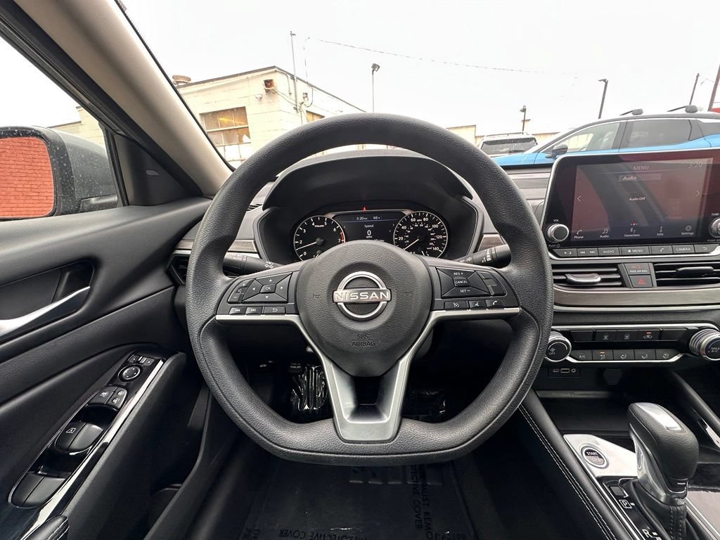 Certified 2023 Nissan Altima 2.5 SV FWD image 19