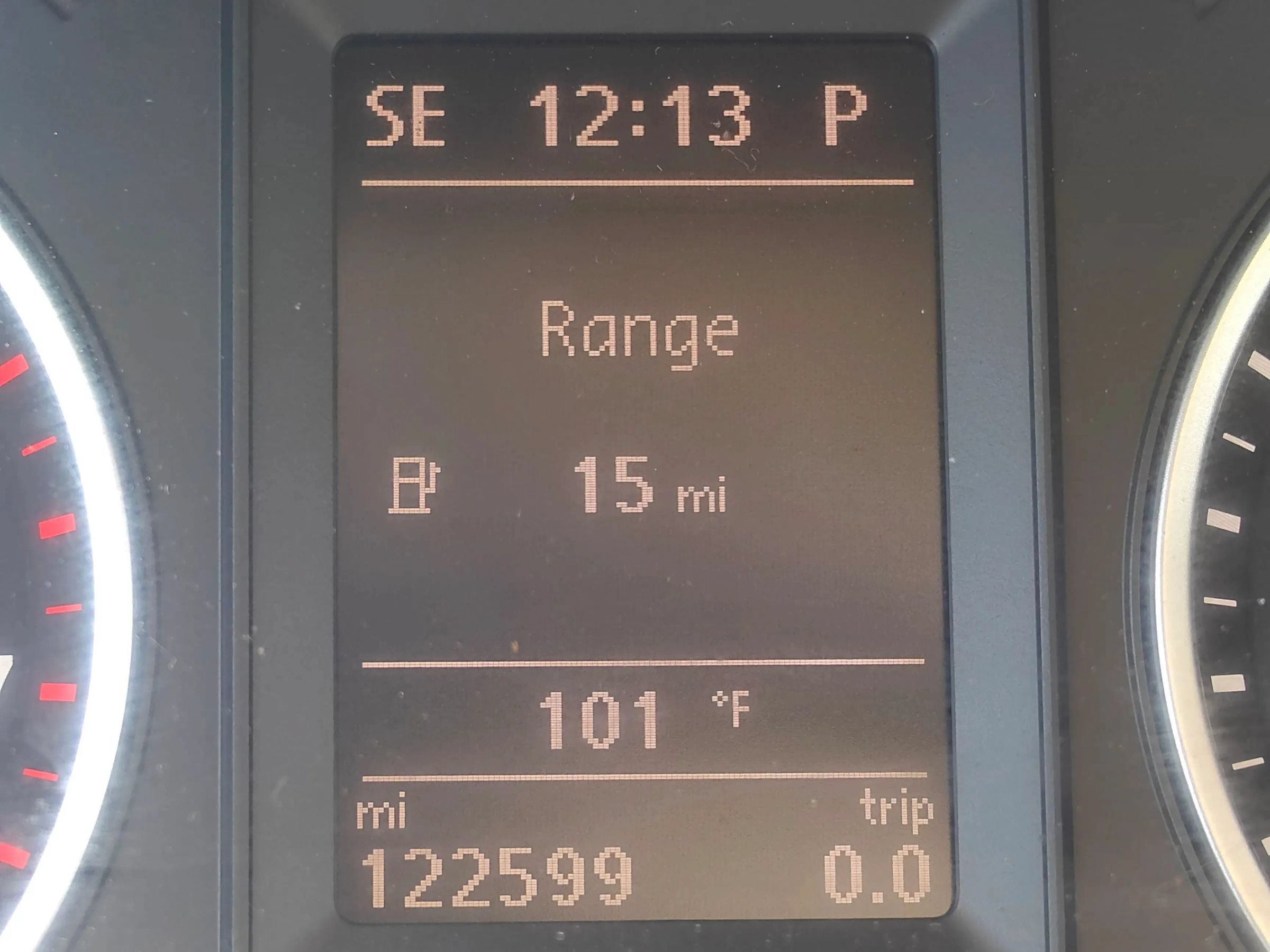 Used 2015 Volkswagen Tiguan SE FWD image 22