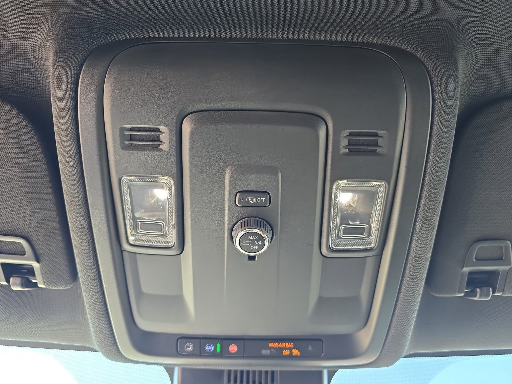 Certified 2025 Chevrolet Suburban Z71 image 19
