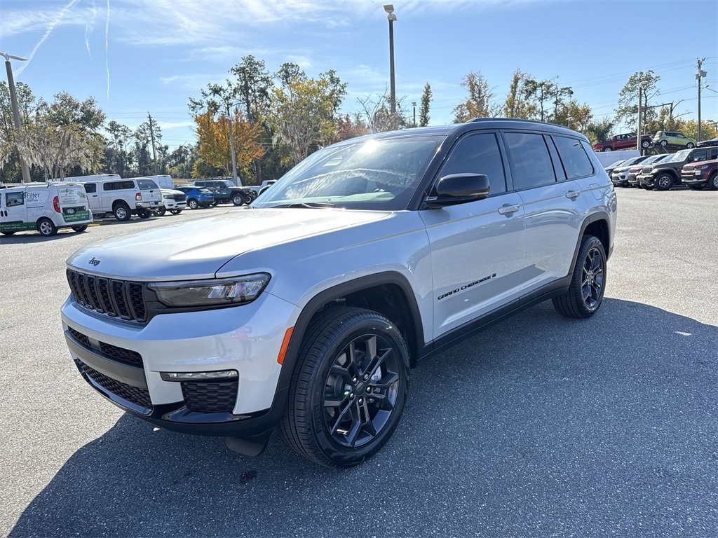 New 2025 Jeep Grand Cherokee L Limited w/ Trailer Tow Package image 7