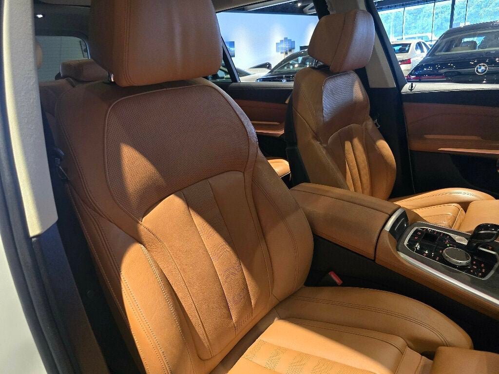 Used 2021 BMW X7 xDrive40i w/ Premium Package AWD/4WD image 42