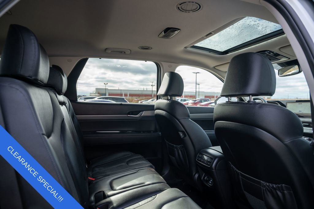 Certified 2022 Hyundai Palisade SEL w/ 8P Bench Seat Package image 14