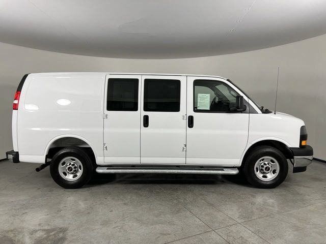 Used 2025 GMC Savana 2500 w/ Driver Convenience Package RWD image 9