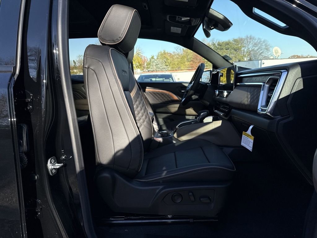 New 2026 GMC Canyon Denali image 27