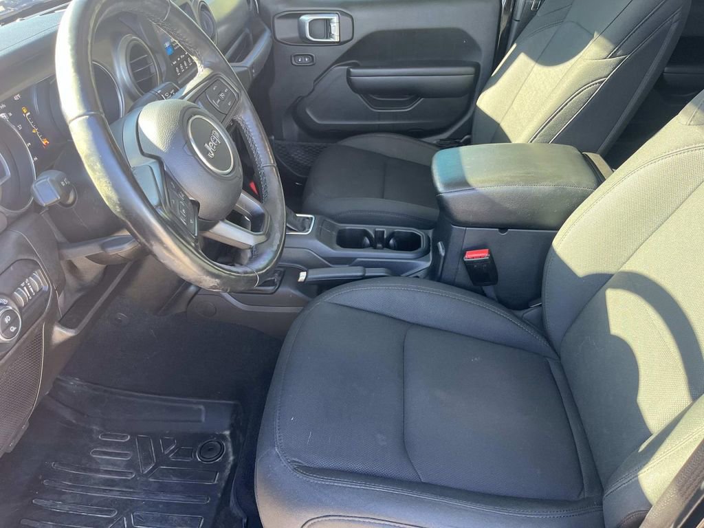 Used 2021 Jeep Gladiator Sport image 14
