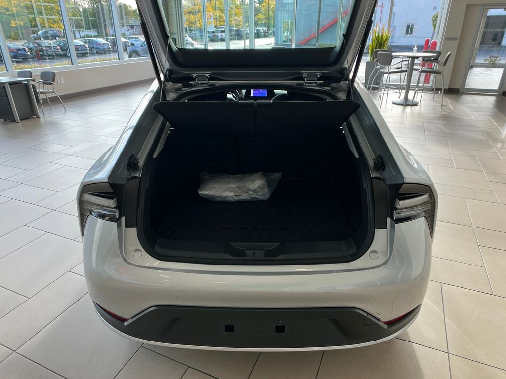 New 2025 Toyota Prius Plug-In Hybrid image 23