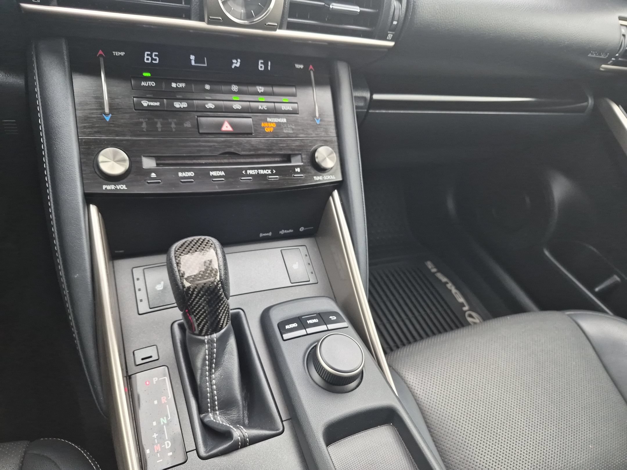 Used 2017 Lexus IS 300 AWD image 20