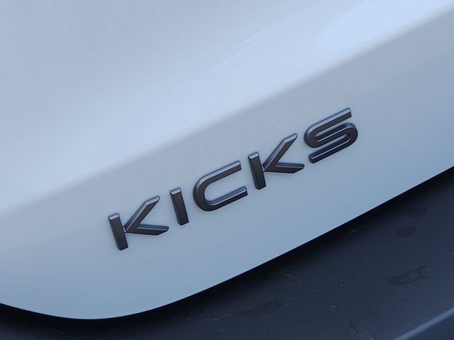 New 2027 Nissan Kicks SV w/ SV Premium Package FWD image 11