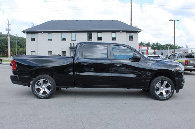 Used 2026 RAM 1500 Express AWD/4WD image 6