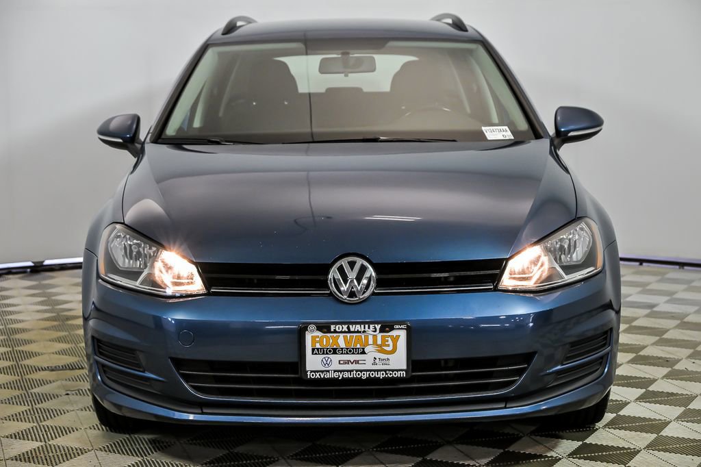 Used 2016 Volkswagen Golf S image 4