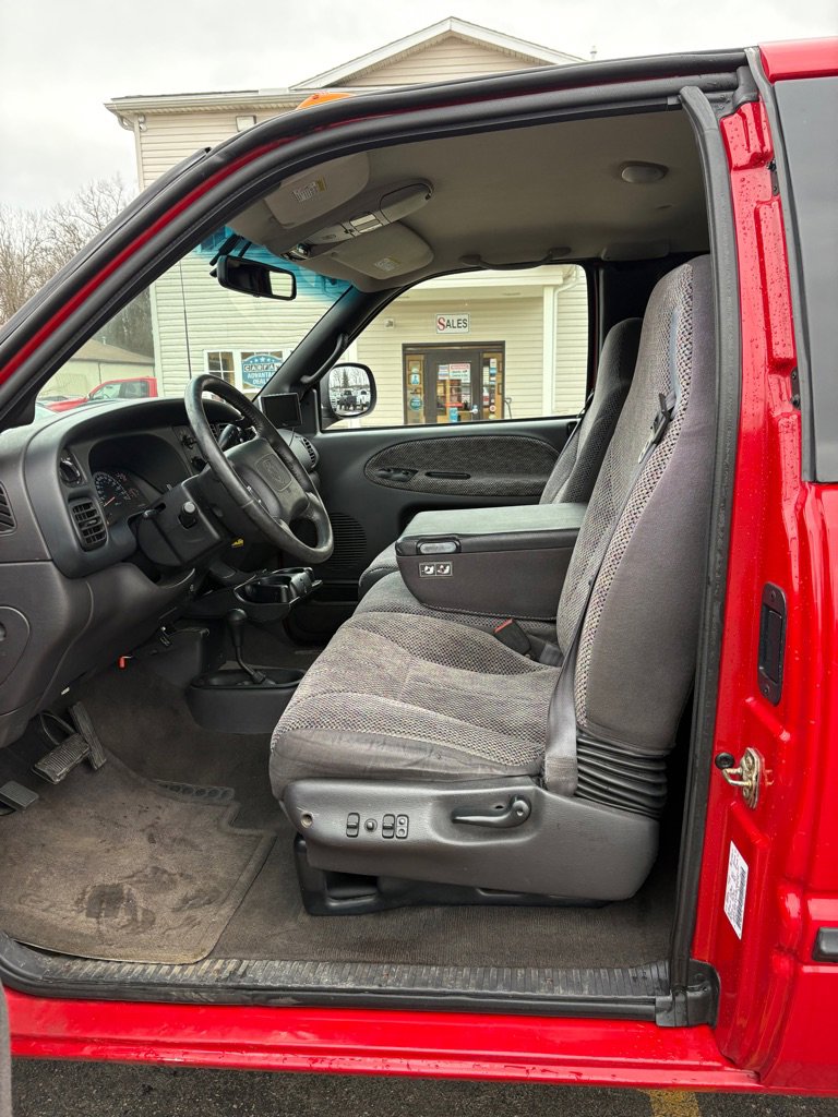 Used 1999 Dodge Ram 2500 Truck 4x4 Quad Cab image 10