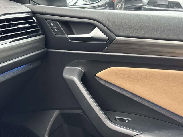 Used 2019 Volkswagen Jetta SEL image 32