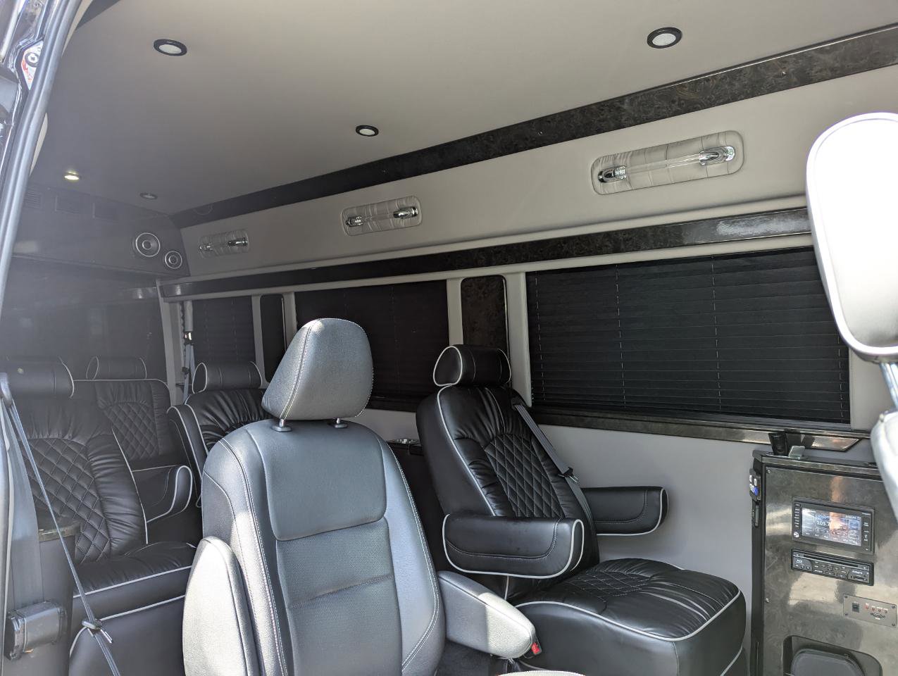 Used 2017 Mercedes-Benz Sprinter 2500 image 35
