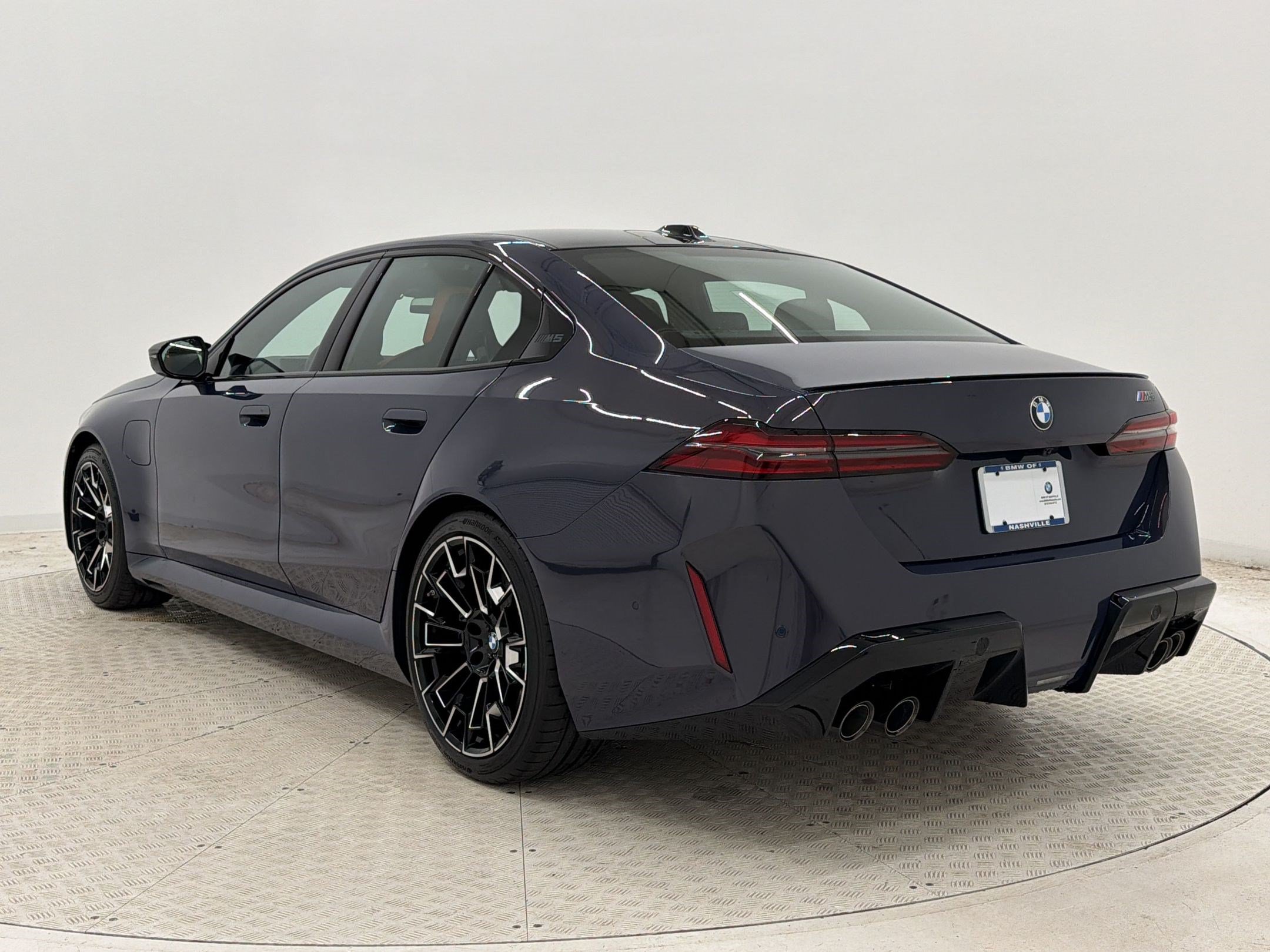 New 2027 BMW M5 w/ Executive Package AWD/4WD image 3