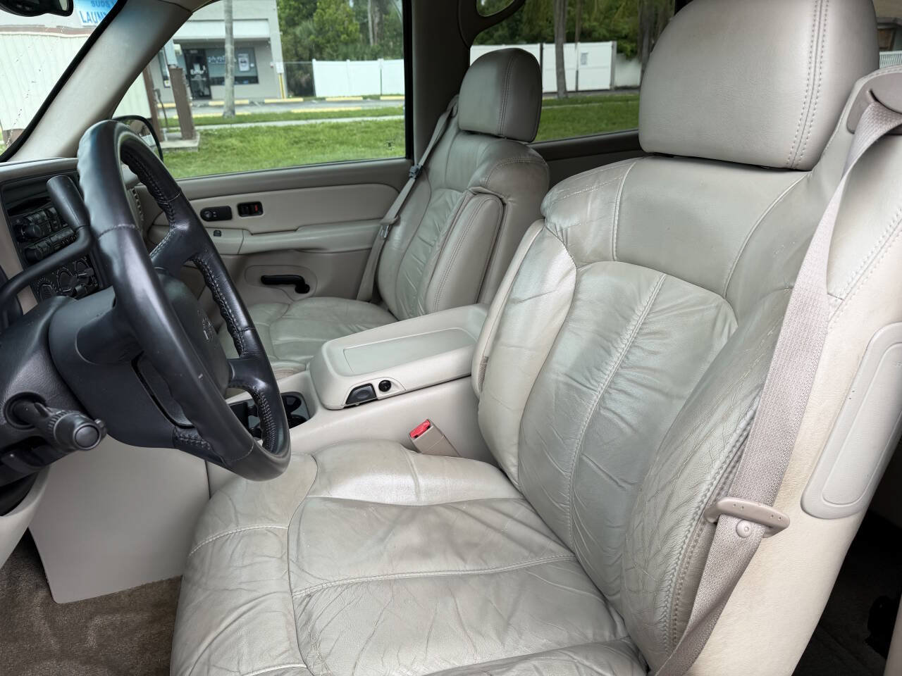 Used 2002 Chevrolet Suburban LT RWD image 9