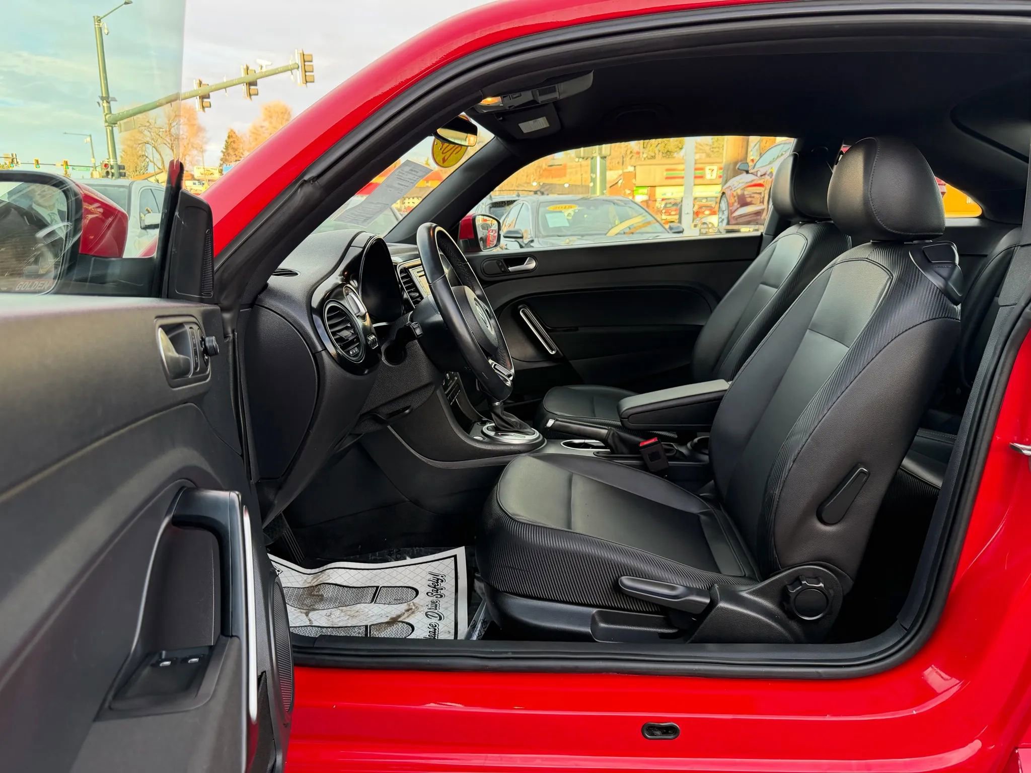 Used 2018 Volkswagen Beetle 2.0T S w/ Style & Comfort Package For S image 13