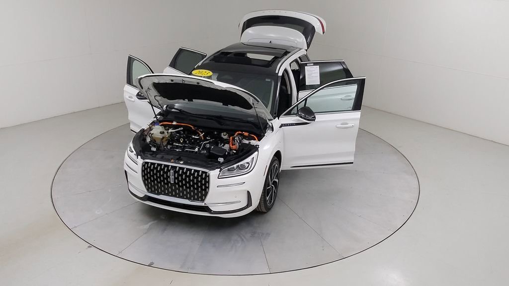 Used 2023 Lincoln Corsair Grand Touring w/ Equipment Group 301A AWD/4WD image 42