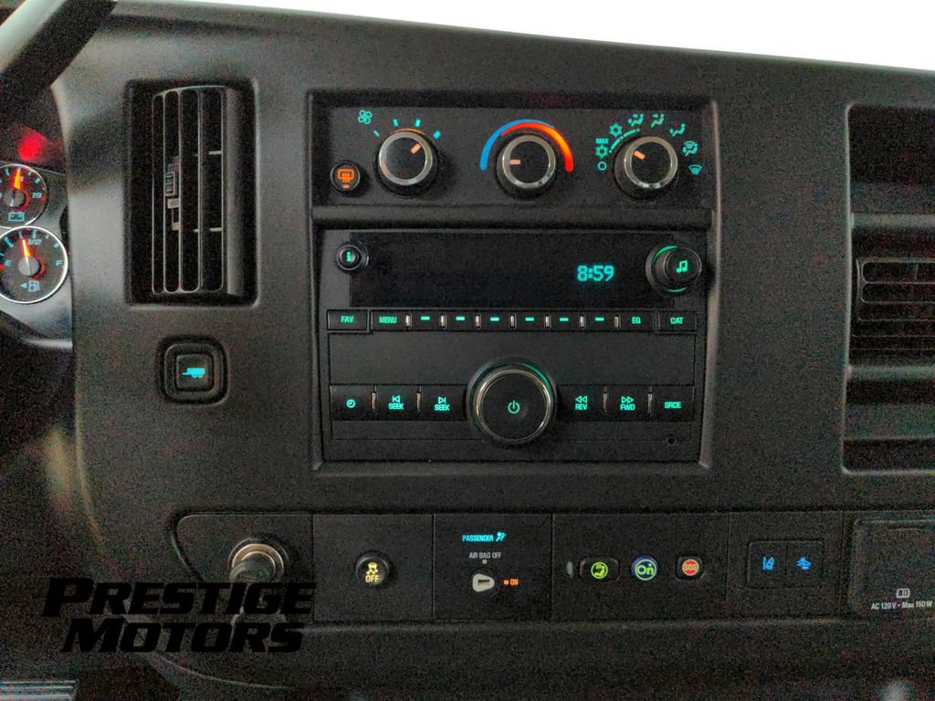 Used 2019 Chevrolet Express 2500 LT w/ LT Preferred Equipment Group RWD image 19