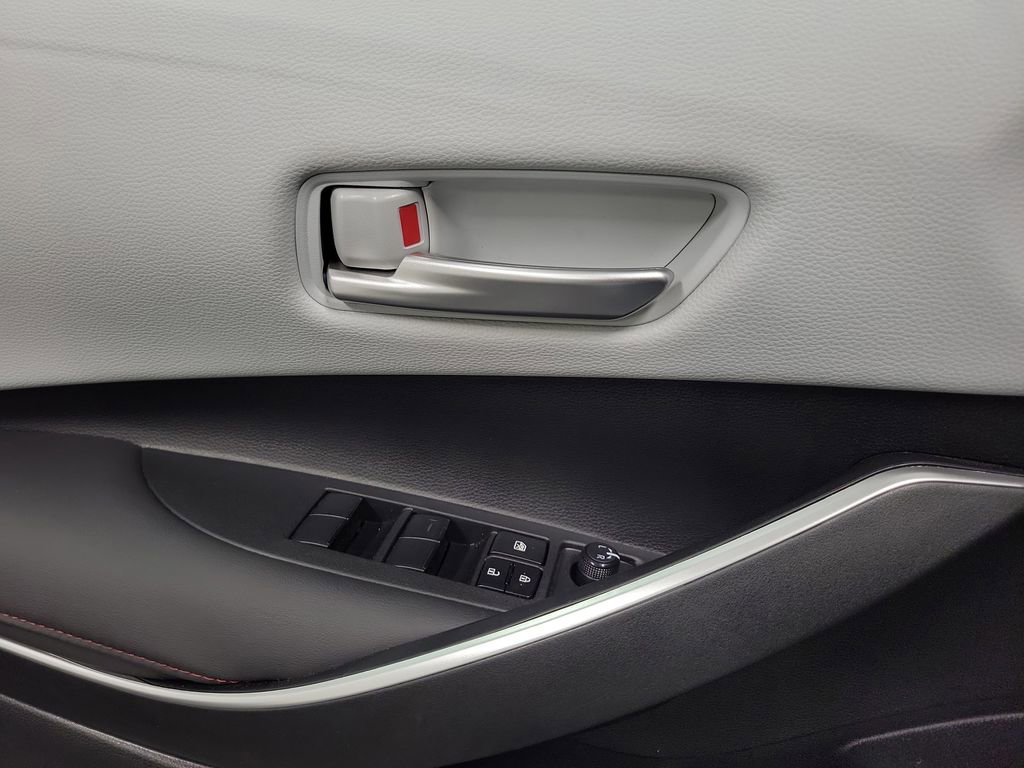 Used 2023 Toyota Corolla SE image 19