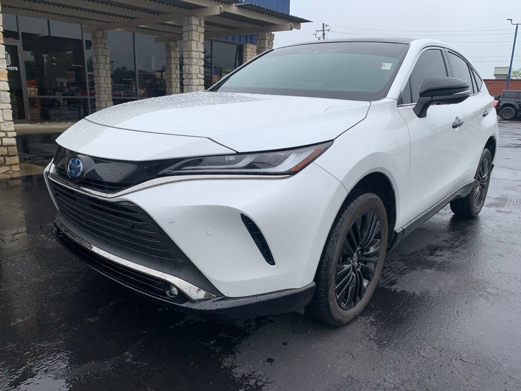 Used 2024 Toyota Venza Nightshade AWD/4WD image 7