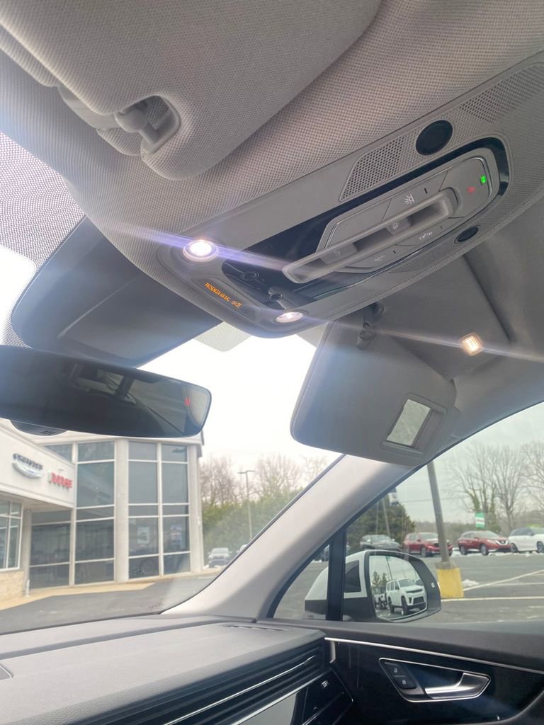 Used 2022 Audi Q7 3.0T Premium image 21