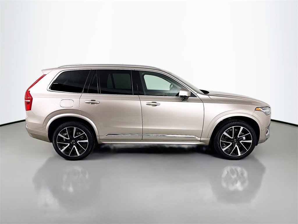 Used 2023 Volvo XC90 B5 Plus w/ Protection Package Premier image 8