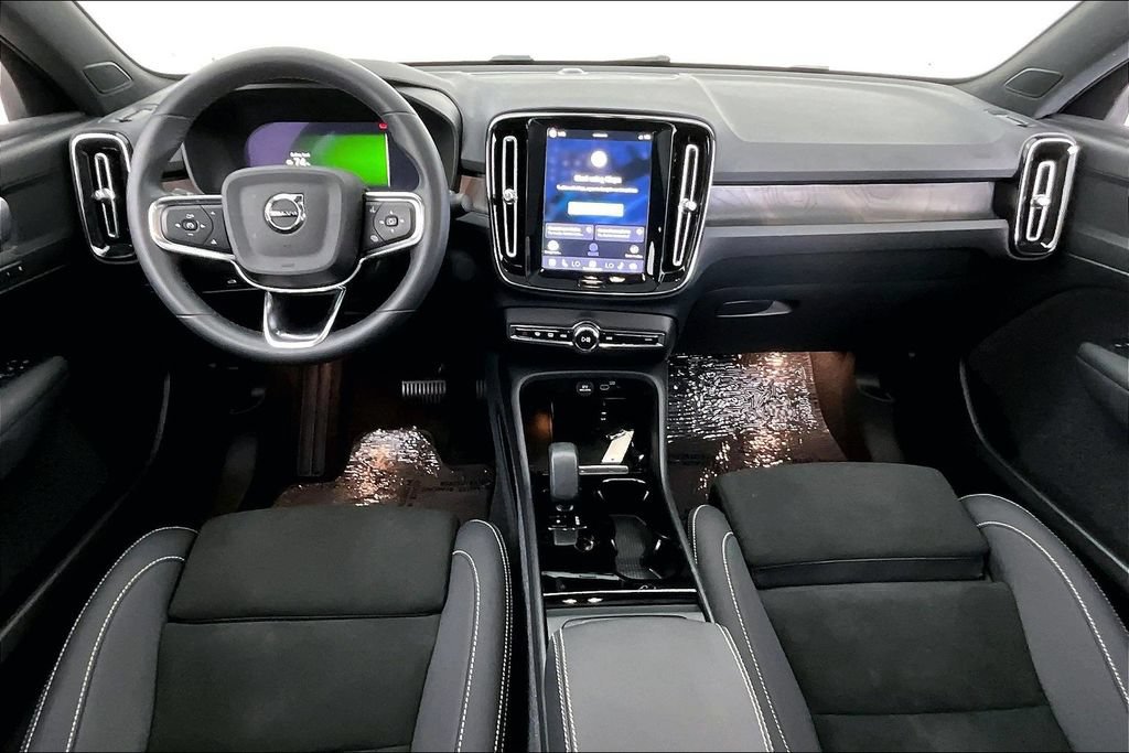 Certified 2023 Volvo C40 P8 Recharge Plus AWD/4WD image 19