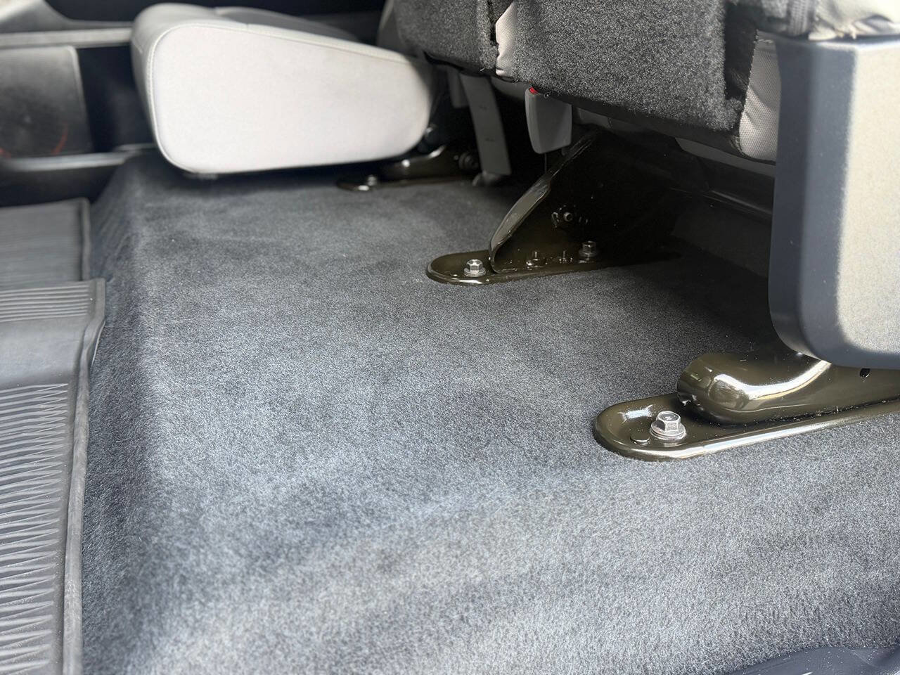 Used 2021 Toyota Tundra Limited w/ Limited Premium Package image 32