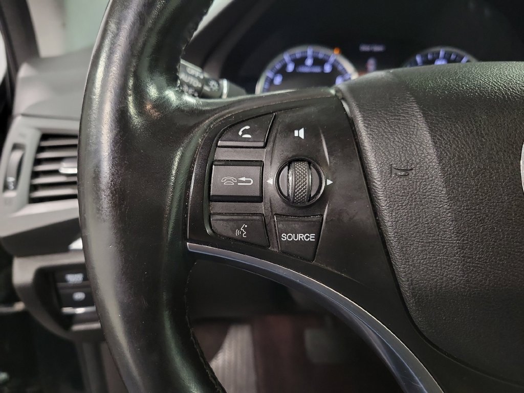 Used 2018 Acura MDX FWD image 25