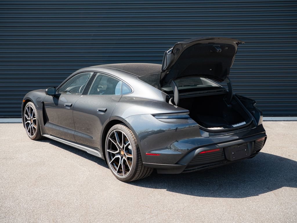 Certified 2025 Porsche Taycan AWD/4WD image 33