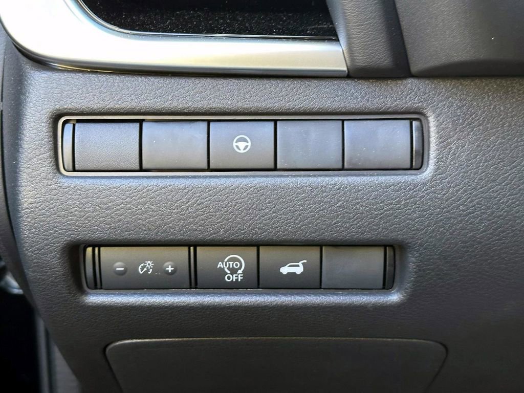 Certified 2025 Nissan Rogue SV w/ Rock Creek Premium Package image 21