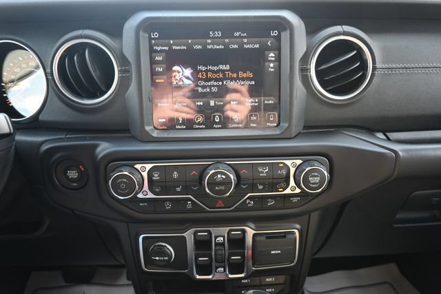 Used 2019 Jeep Wrangler Unlimited Sahara AWD/4WD image 33
