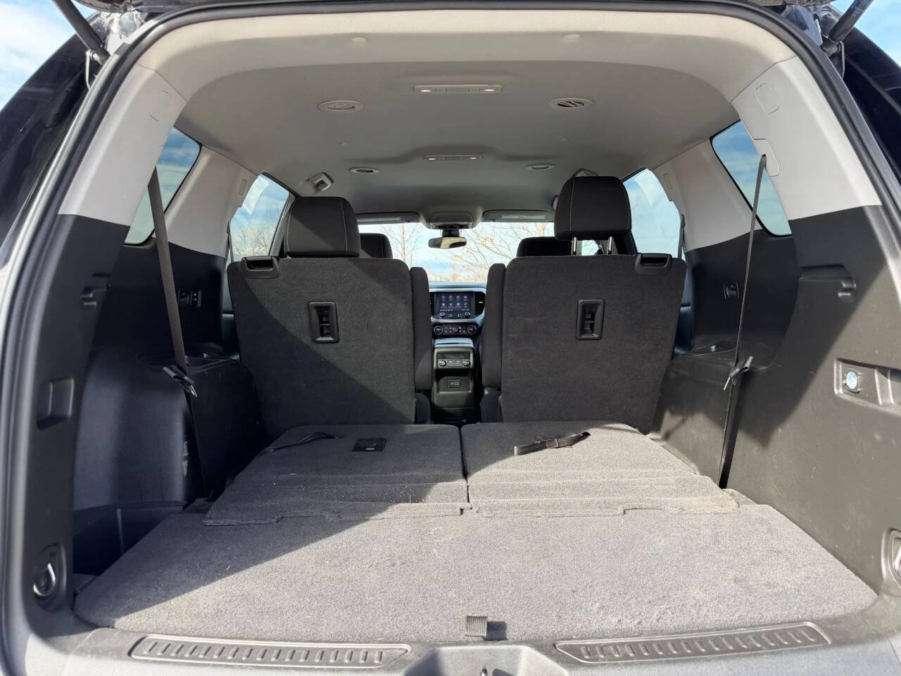 Used 2021 GMC Acadia SLE AWD/4WD image 10