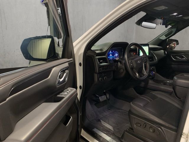 Used 2024 Chevrolet Suburban RST w/ Luxury Package AWD/4WD image 24