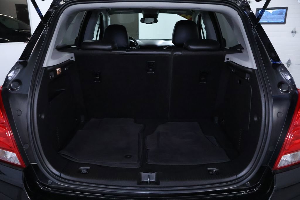 Used 2021 Chevrolet Trax LT image 13